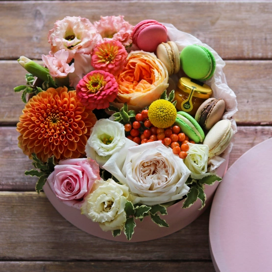 Авторский цветочный состав с дополнением