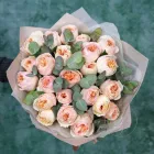 23 розы