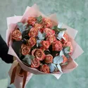 19 роз