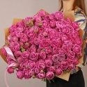 49 кустовых роз