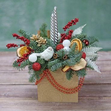 Новогодняя композиция со свечами "01"