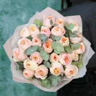 23 розы