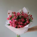 9 кустовых роз
