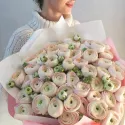 45 ранункулюсов