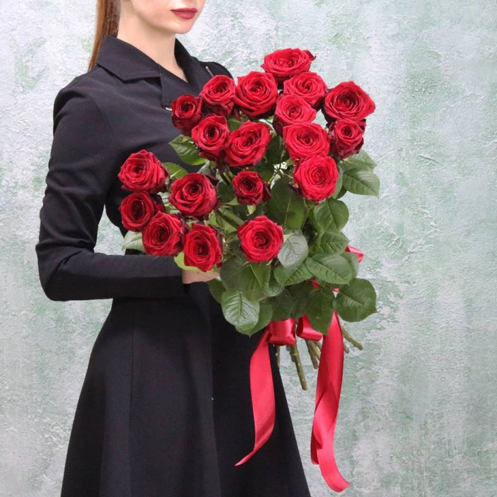 19 роз