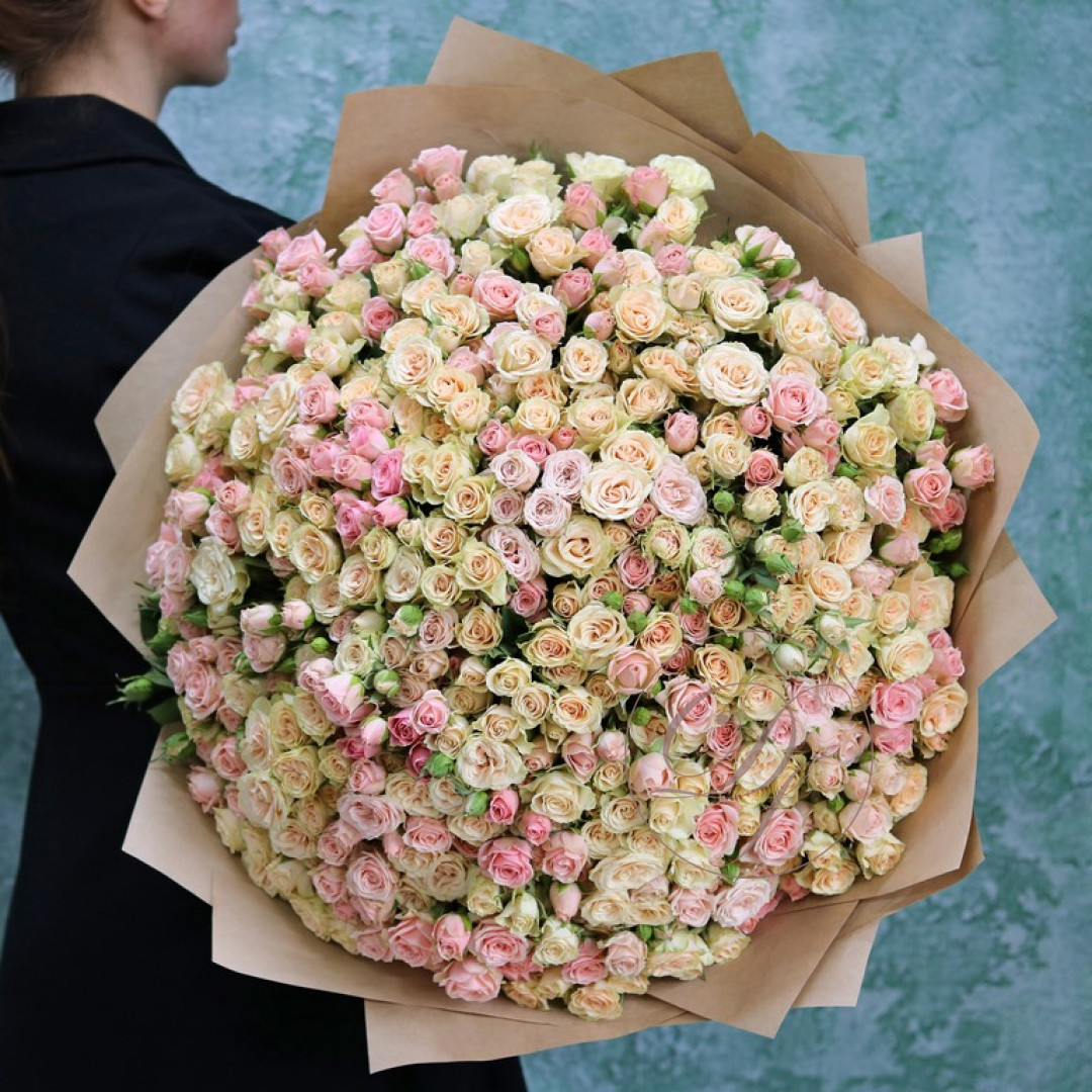 Кустовые розы купить в Москве с доставкой | Большой букет из кустовых роз |  Интернет-магазин dakotafora.com