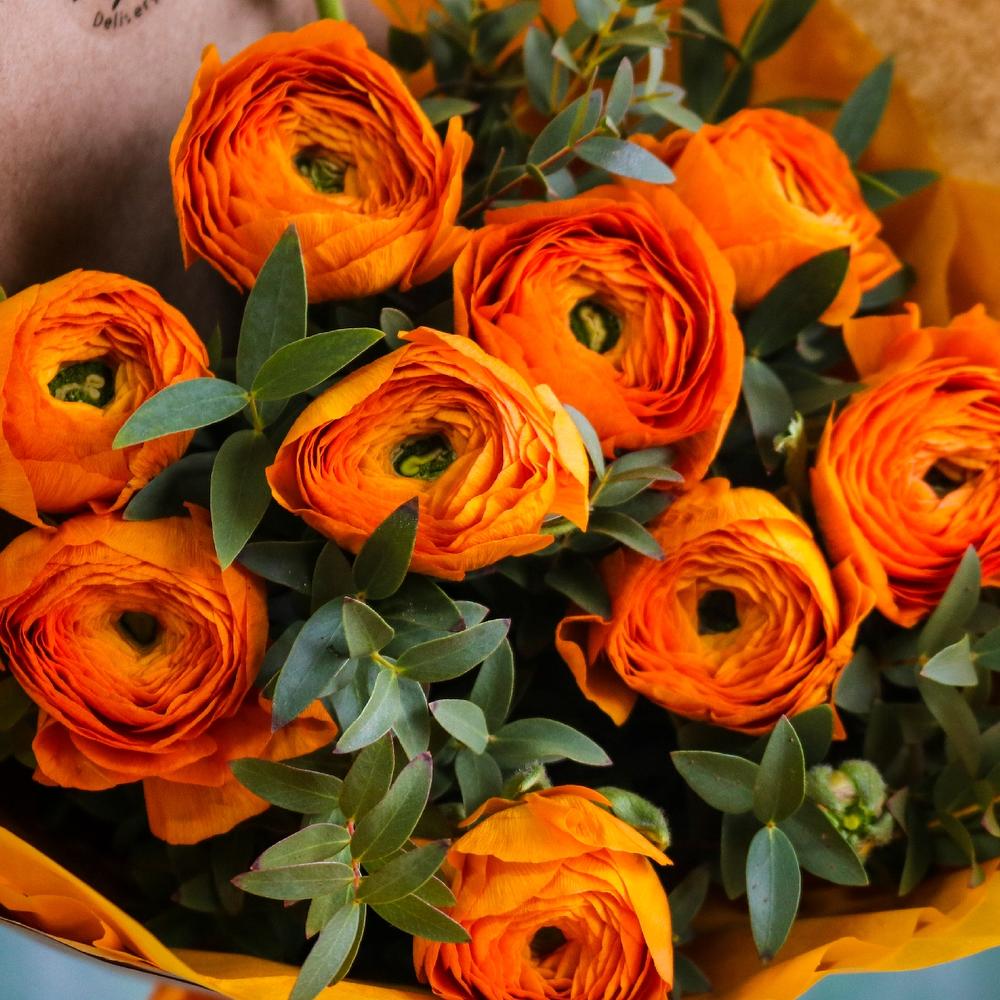 Букет оранжевых цветов
