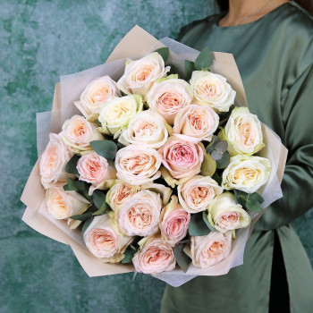 Белые пионовидные розы 23 шт.