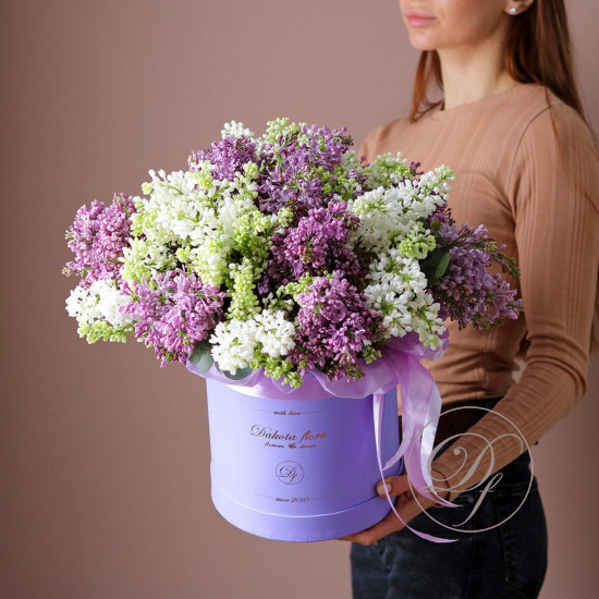 15 веток сирени