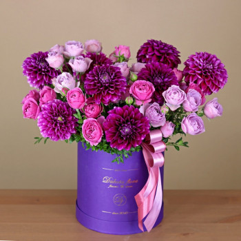 Цветы в коробке "Фиолетовый Бум"